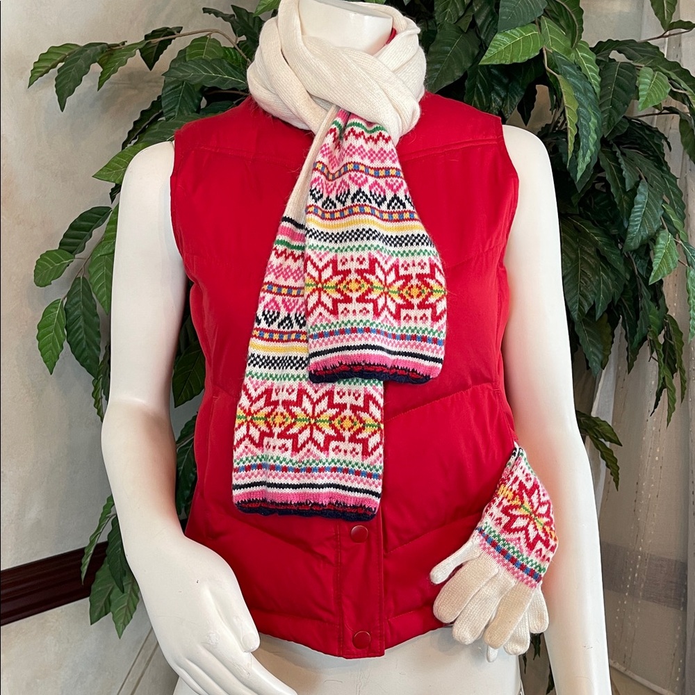 GAP RED PUFFER VEST WITH SCARF & GLOVES